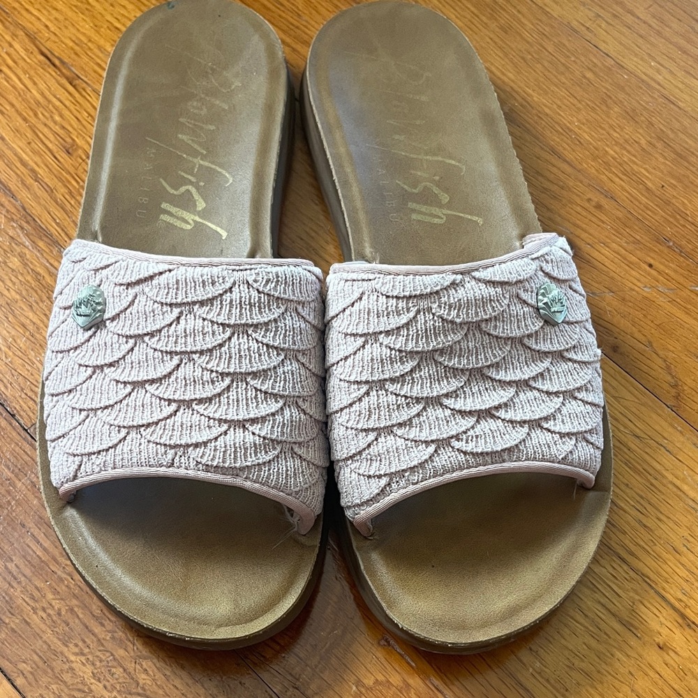 Blowfish Pink Textured Sandals